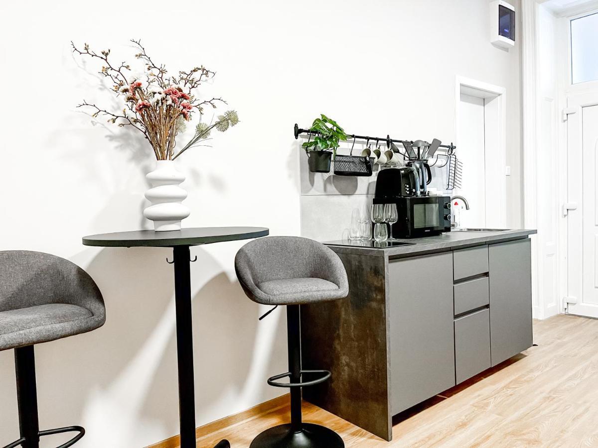 Apartment T32 Modern *