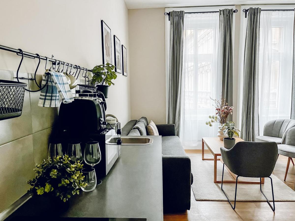 T32 Modern Apartment Budapest